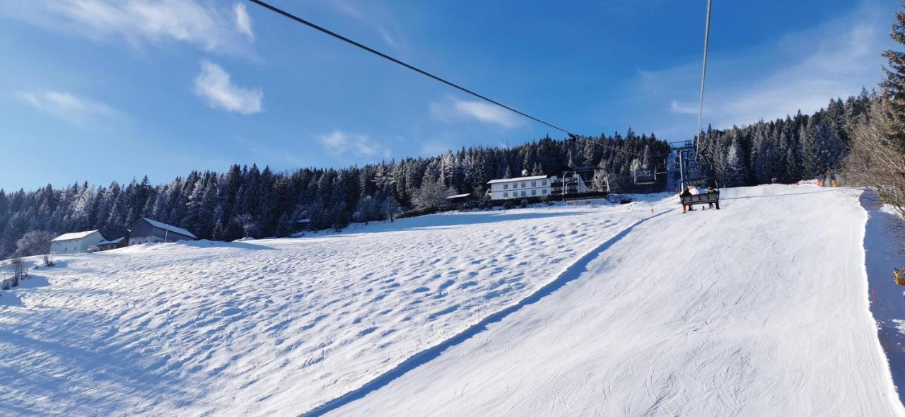 Alpengasthof Fernblick Mönichkirchen Buitenkant foto