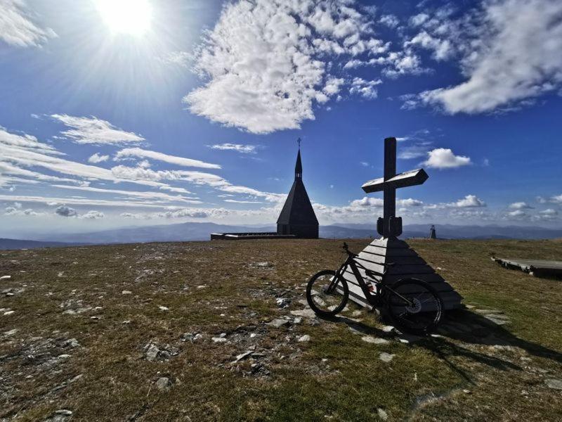 Alpengasthof Fernblick Mönichkirchen Buitenkant foto